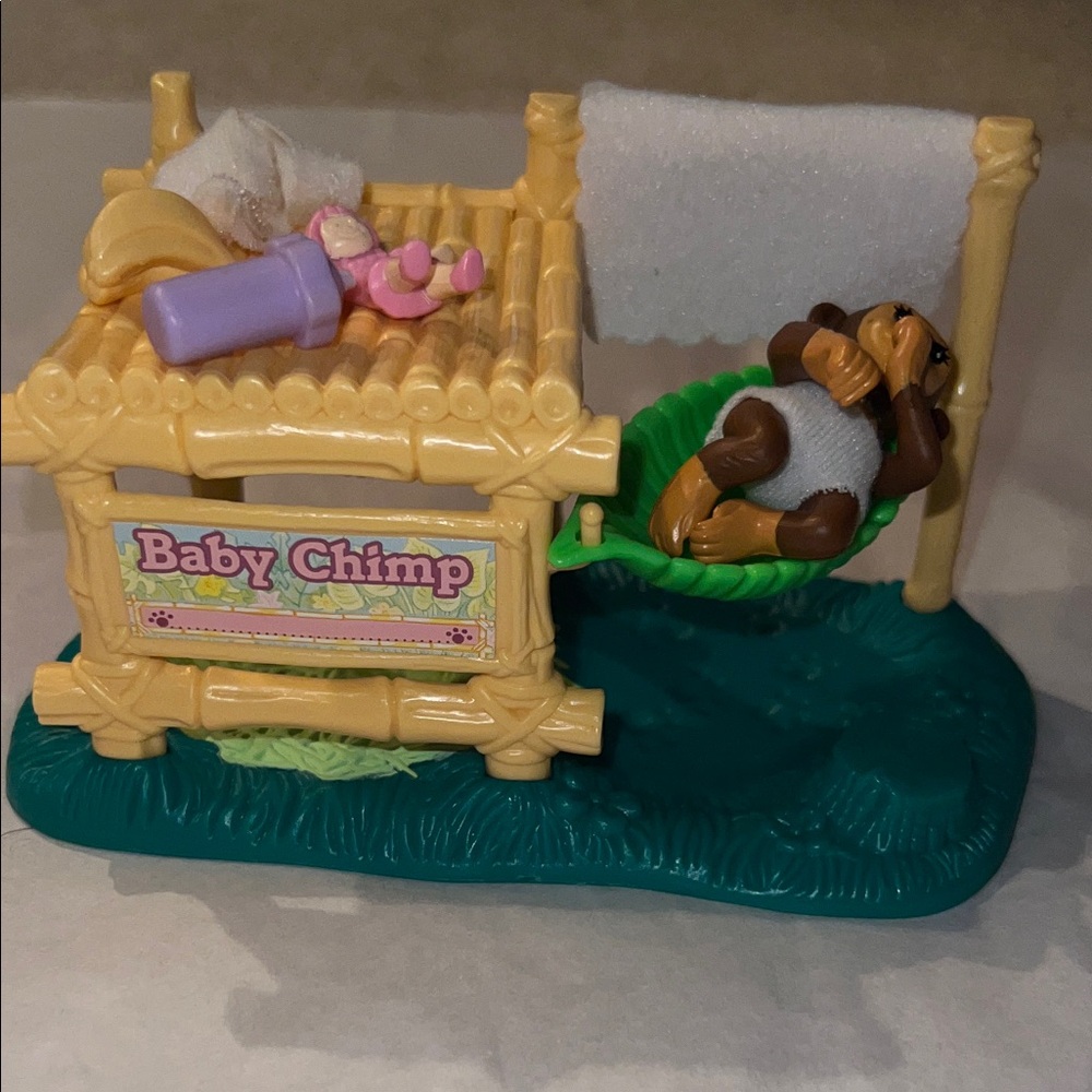 Vintage Littlest Pet Shop Baby Chimp Zoo Nursery - Complete - VGC